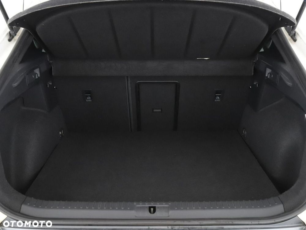 Cupra Formentor 1.4 e-Hybrid DSG - 22