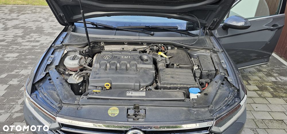 Volkswagen Passat 1.6 TDI SCR DSG Comfortline - 13