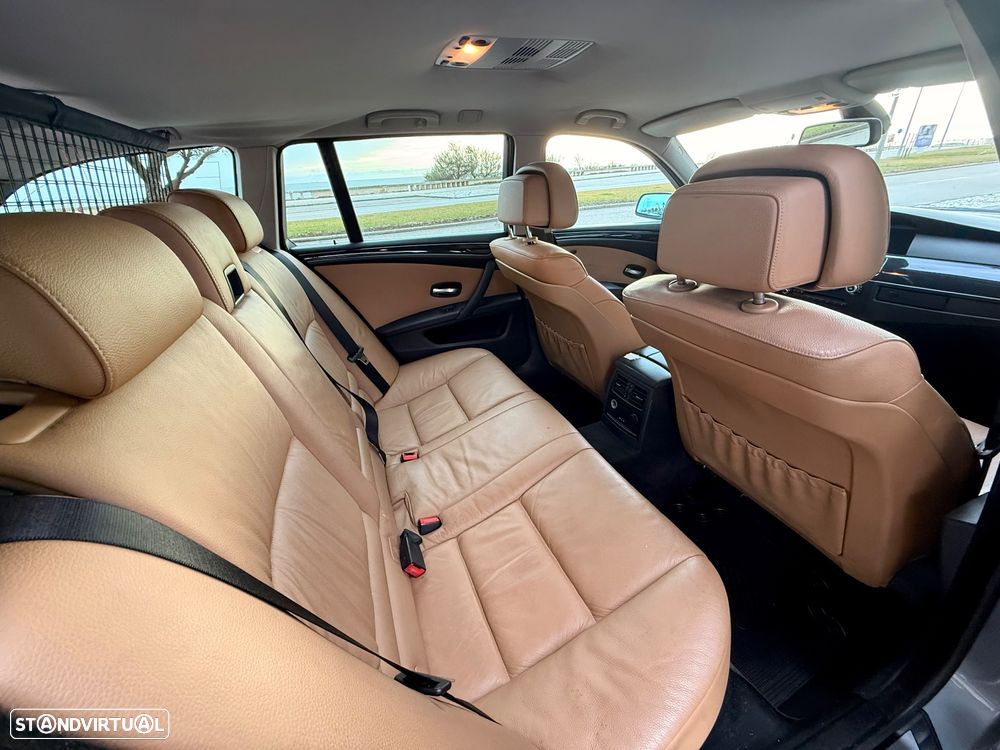 BMW 520 d Executive - 14