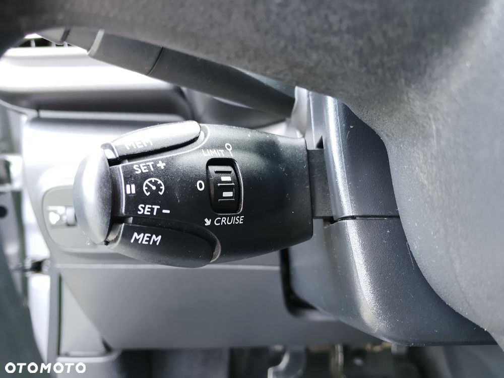 Citroën C3 1.2 PureTech Shine - 22