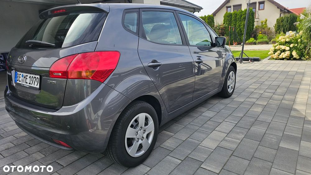 Kia Venga - 7