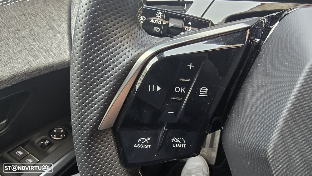 Peugeot E-3008 GT - 50