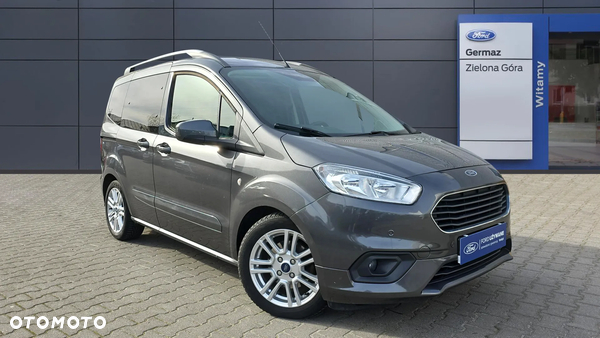 Ford Tourneo Courier 1.5 TDCi Titanium