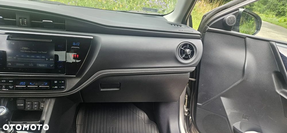 Toyota Auris 1.2 T Dynamic - 13