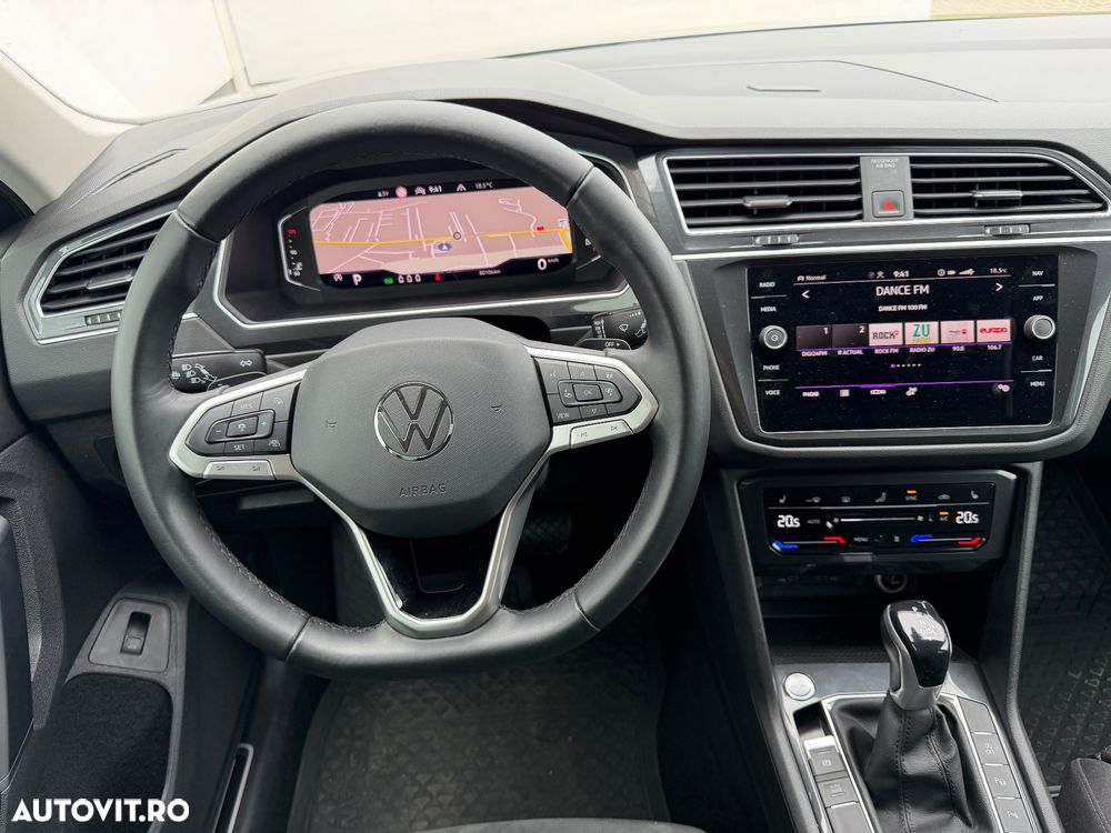 Volkswagen Tiguan 2.0 TDI 4Mot DSG Elegance - 23