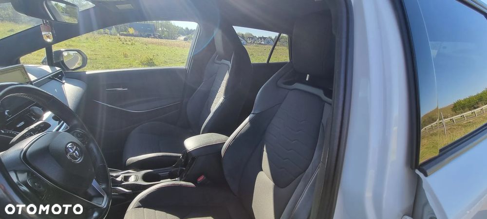 Toyota Corolla 1.8 Hybrid Selection - 14