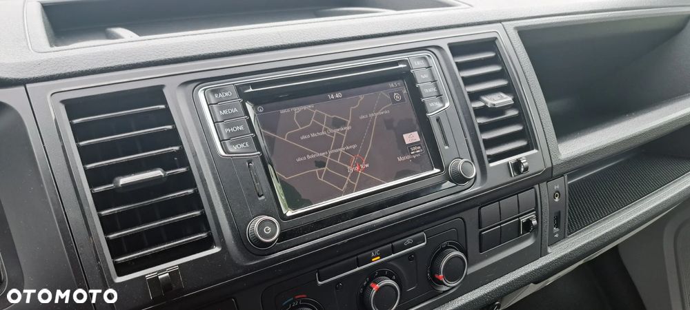 Volkswagen Transporter T6 - 23
