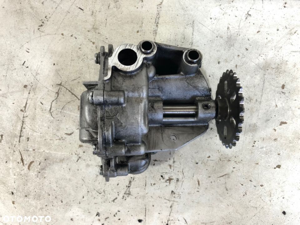 RENAULT TRAFIC VIVARO III 1.6 DCI POMPA OLEJU 150001650R - 3