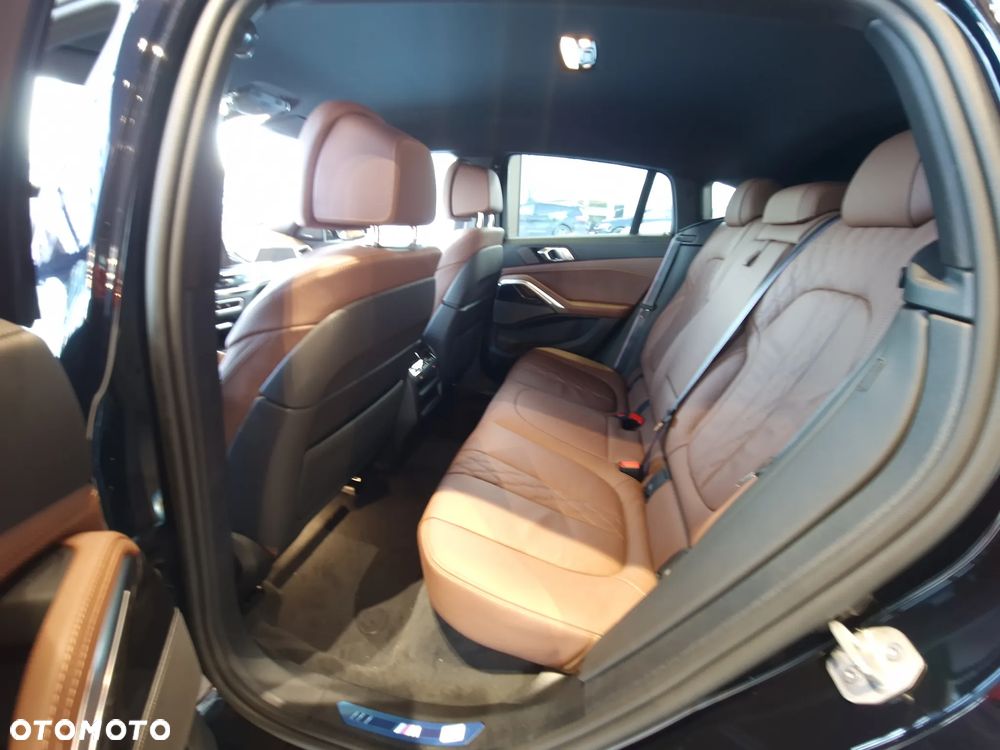 BMW X6 - 15