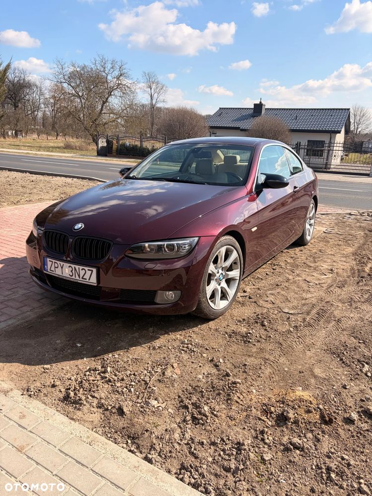 BMW Seria 3 330i - 1