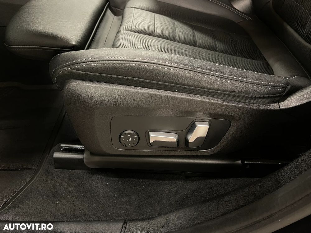 BMW X3 xDrive30e AT PHEV - 29