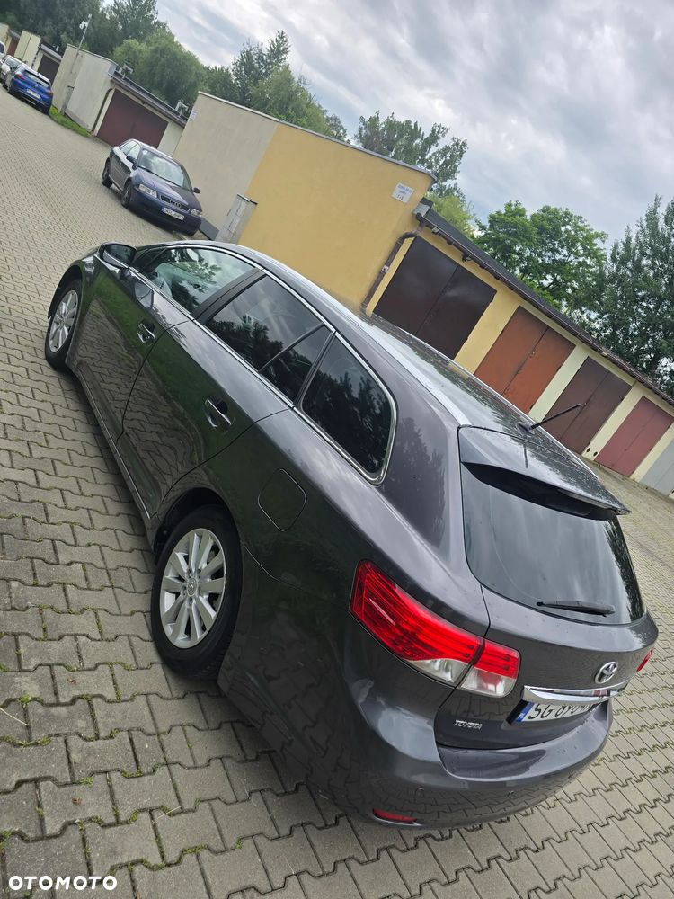 Toyota Avensis 1.8 Business Edition - 6