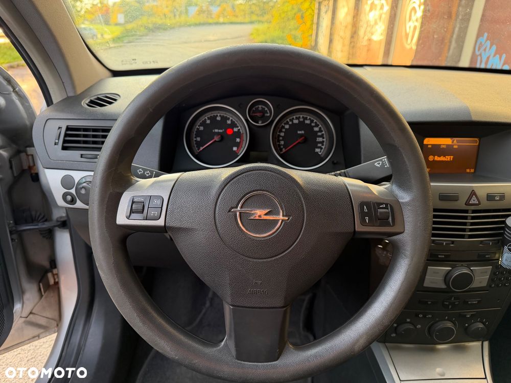 Opel Astra 1.6 Catch me now - 12
