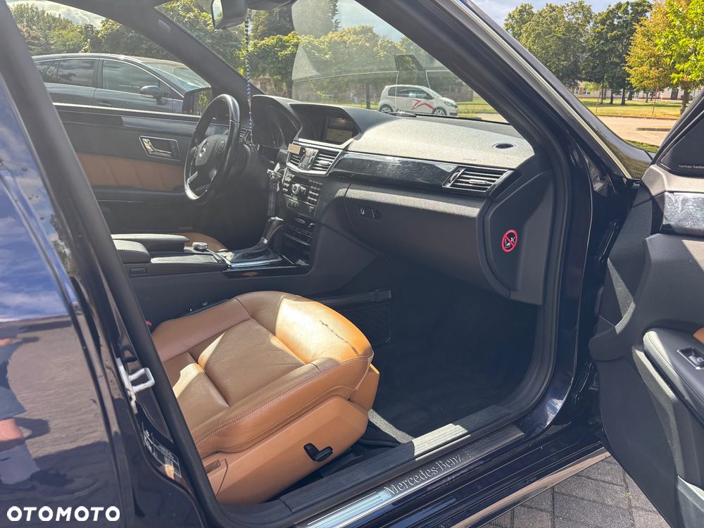 Mercedes-Benz Klasa E 250 T CDI DPF BlueEFFICIENCY Automatik Avantgarde - 27