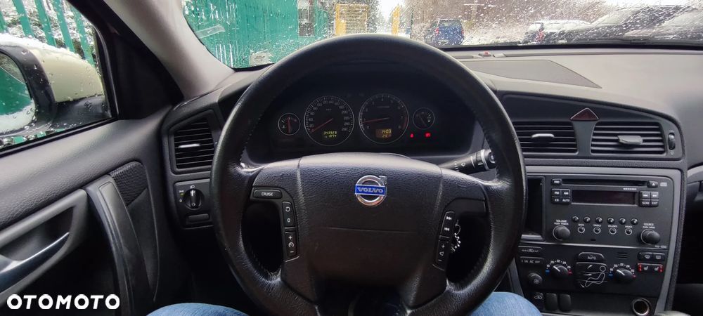 Volvo V70 2.4 Kinetic - 26