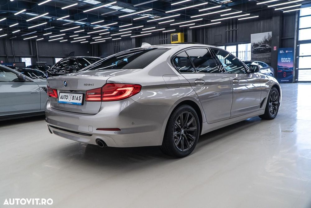 BMW Seria 5 530i Aut. Sport Line - 8