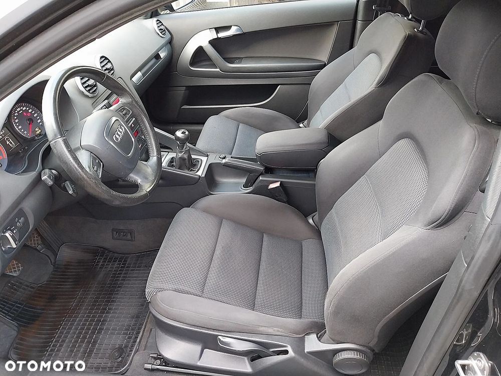 Audi A3 3-drzwiowe 1.6 Prime Line - 6