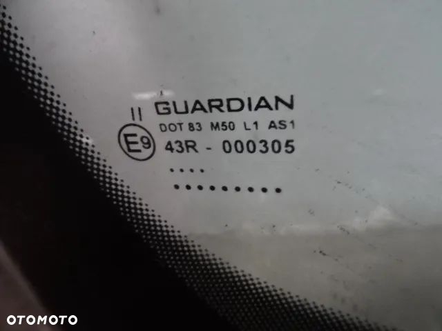 SZYBA CZOŁOWA PRZEDNIA Z CZUJNIKEM AUDI Q7 4L 4E0955559B NR77 - 3