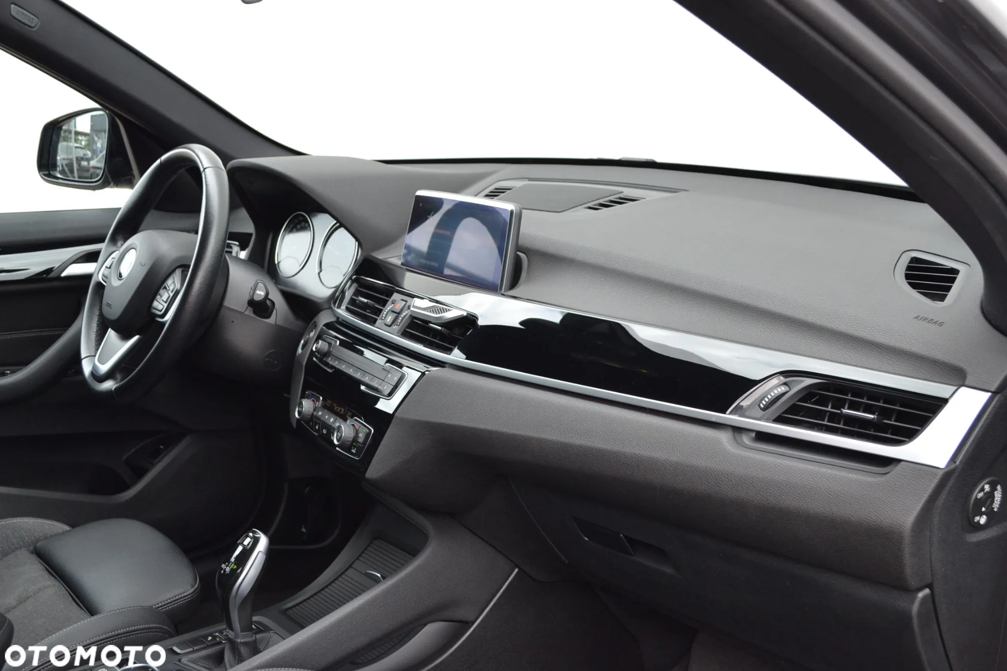 BMW X1 sDrive18i Advantage - 10