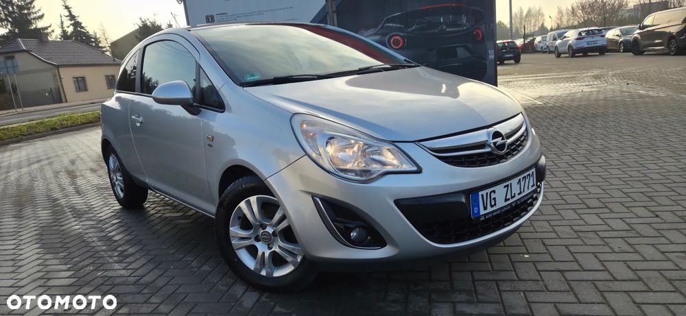 Opel Corsa 1.2 16V Enjoy - 19
