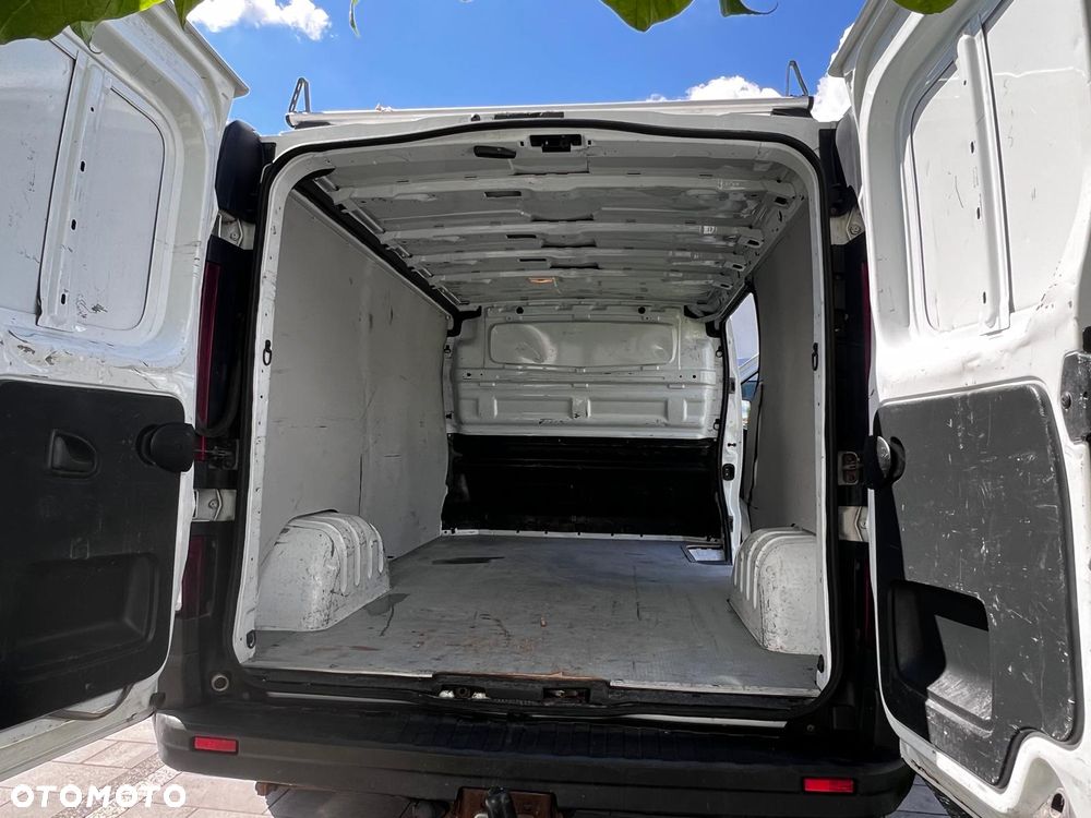 Opel Vivaro - 13