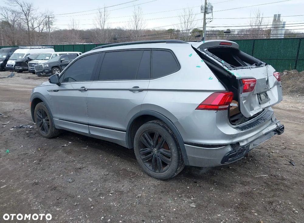 Volkswagen Tiguan - 5