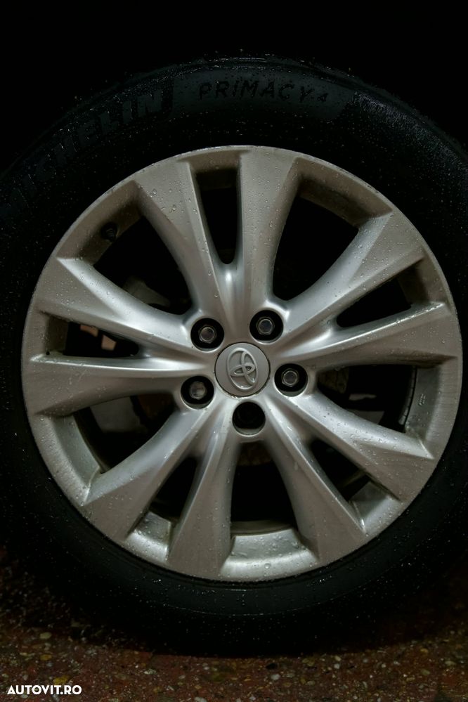 Toyota RAV4 2.2 D-4CAT 4WD Aut Executive - 16