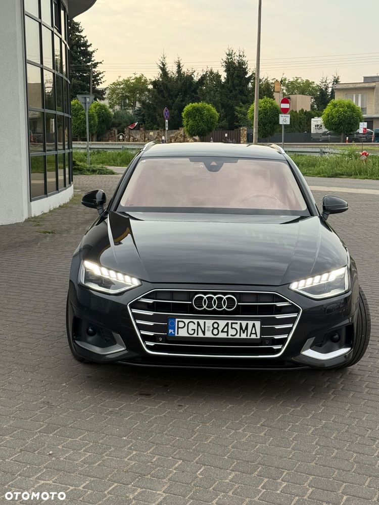Audi A4 Avant 40 TDI S Line S tronic - 1
