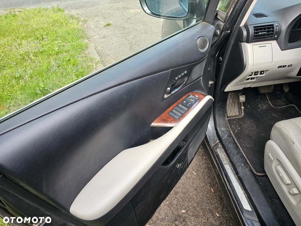 Lexus RX - 7
