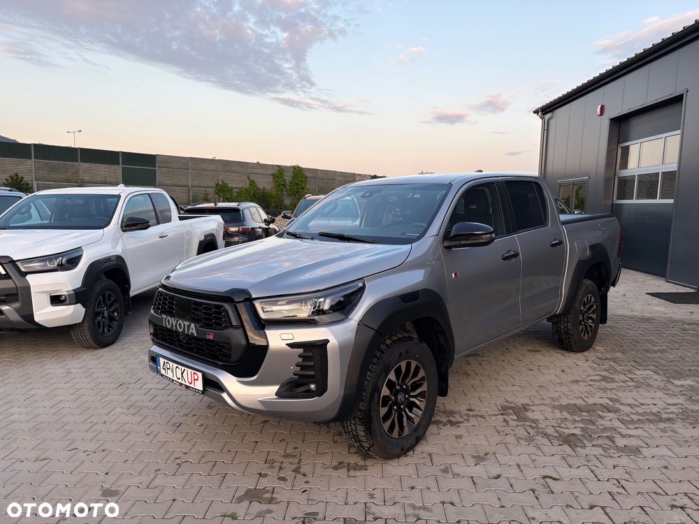 Toyota Hilux 2.8 D-4D Double Cab GR Sport 4x4 - 3