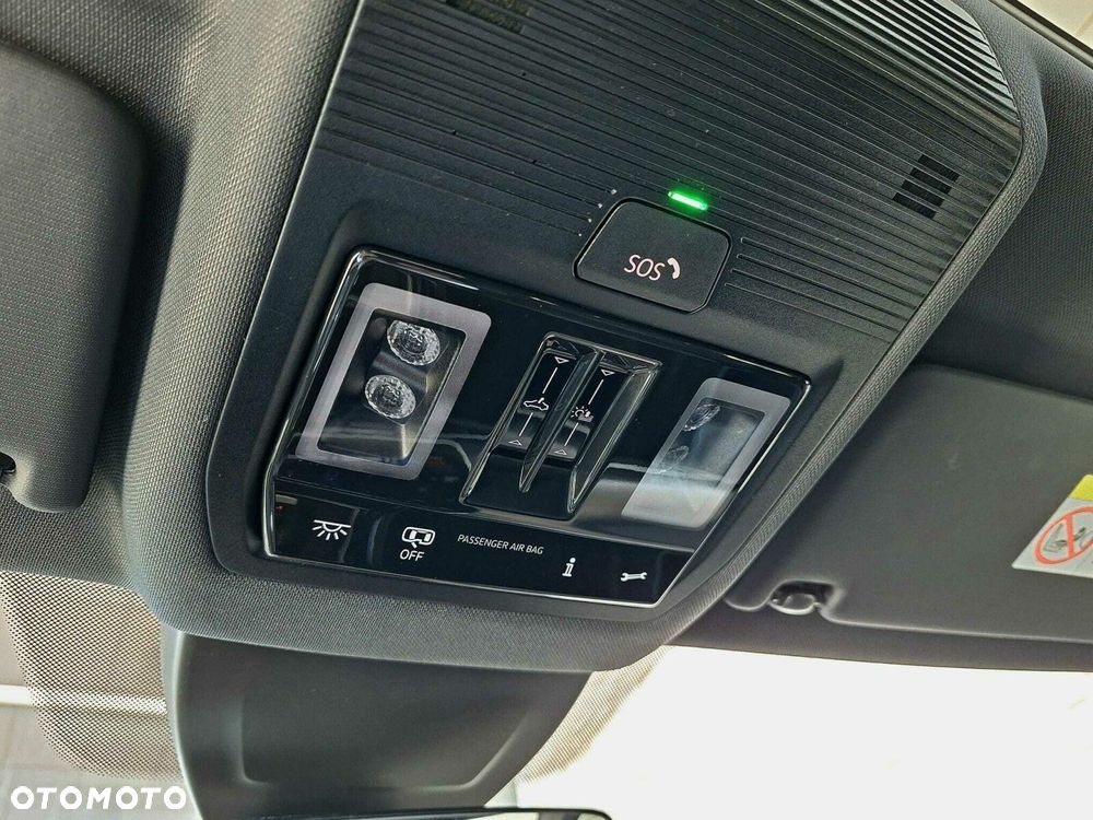 Volkswagen Golf Variant 1.5 eTSI mHEV R-Line Plus DSG - 28