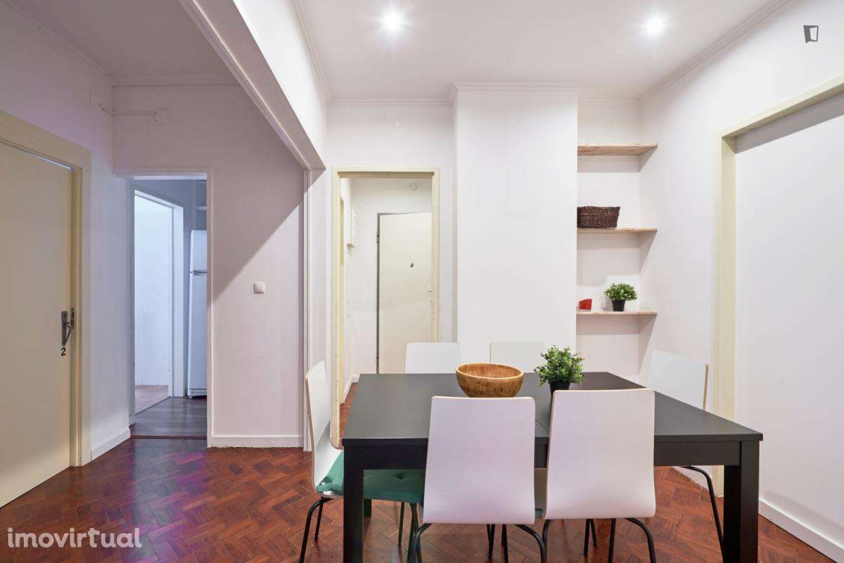 Quarto - localizado em Saldanha Lisbon - Grande imagem: 2/51