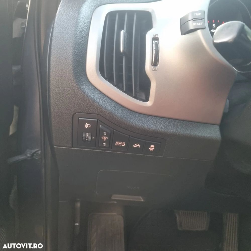 Kia Sportage 2.0 CRDI AWD Aut. Dream-Team Edition - 19