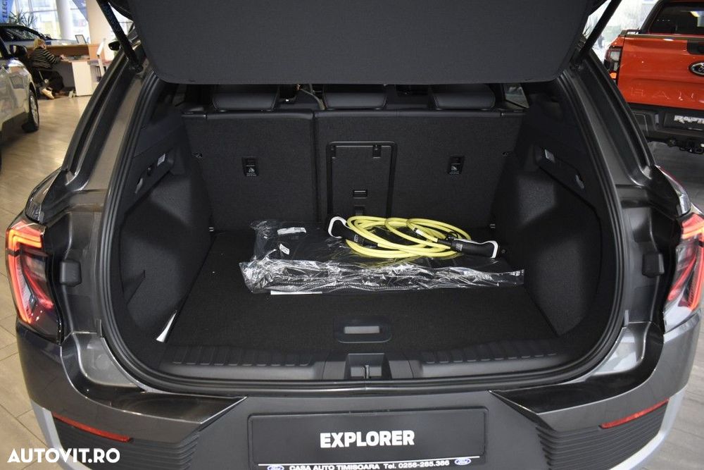 Ford Explorer RWD 77 kWh Extended Range Select - 16