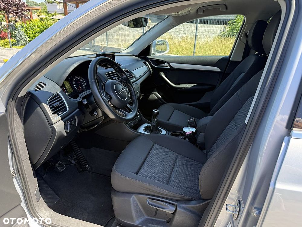 Audi Q3 2.0 TDI Design - 10