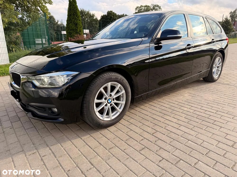 BMW Seria 3 318d - 14