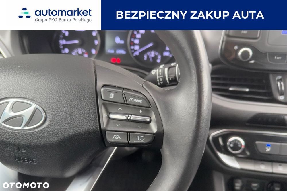 Hyundai i30 1.5 DPI Classic + - 16