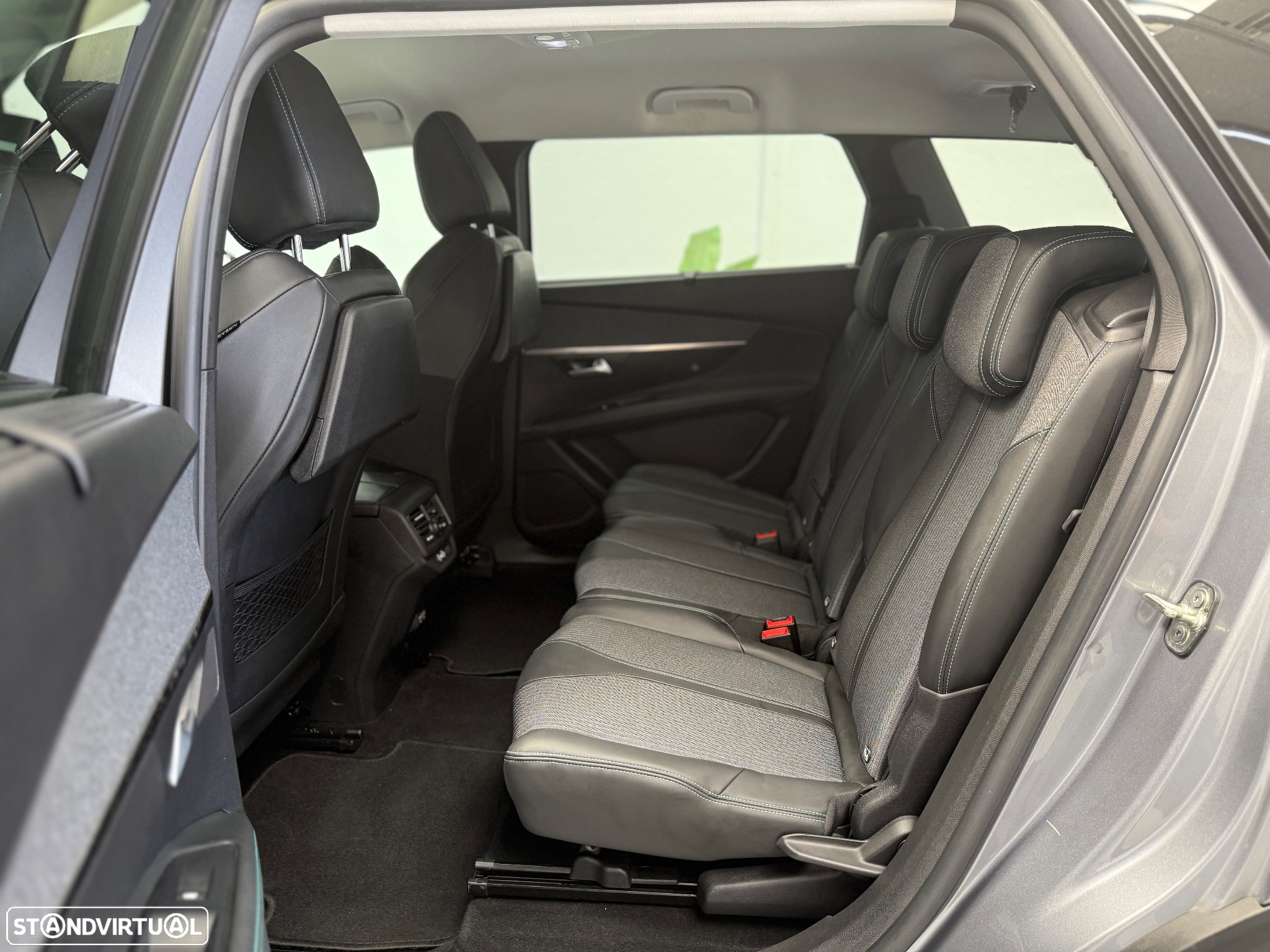 Peugeot 5008 1.5 BlueHDi Allure - 19