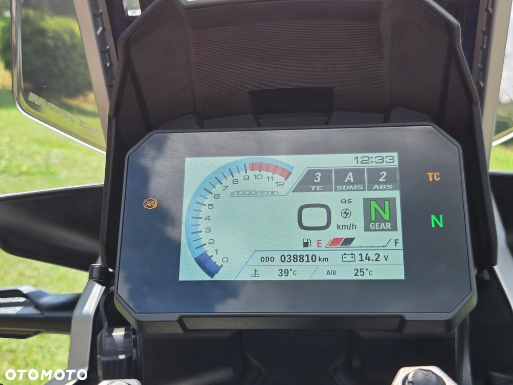 Suzuki V-STROM - 13