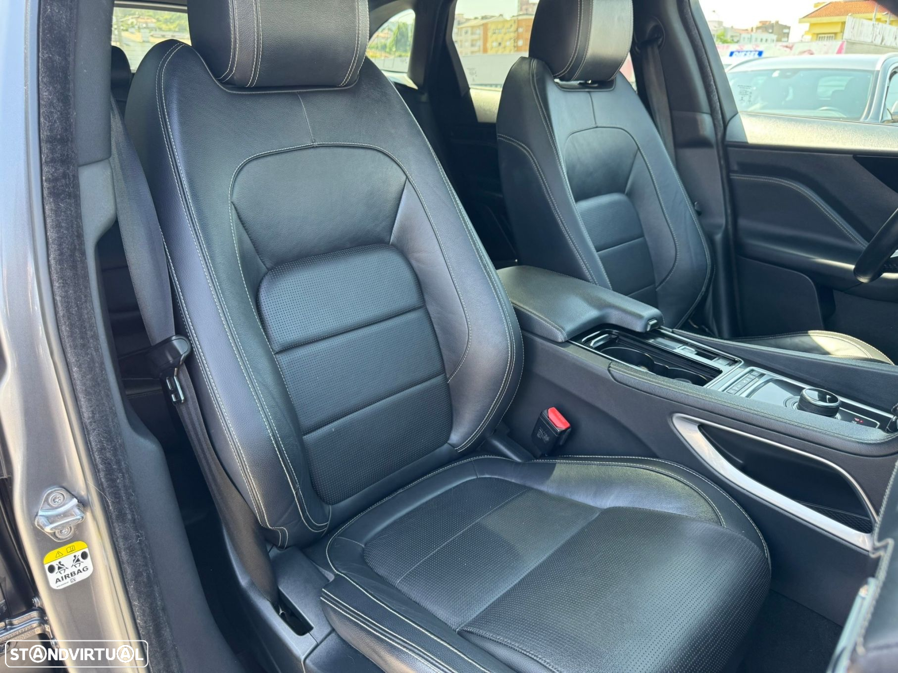 Jaguar F-Pace 2.0 i4D R-Sport AWD Aut. - 18