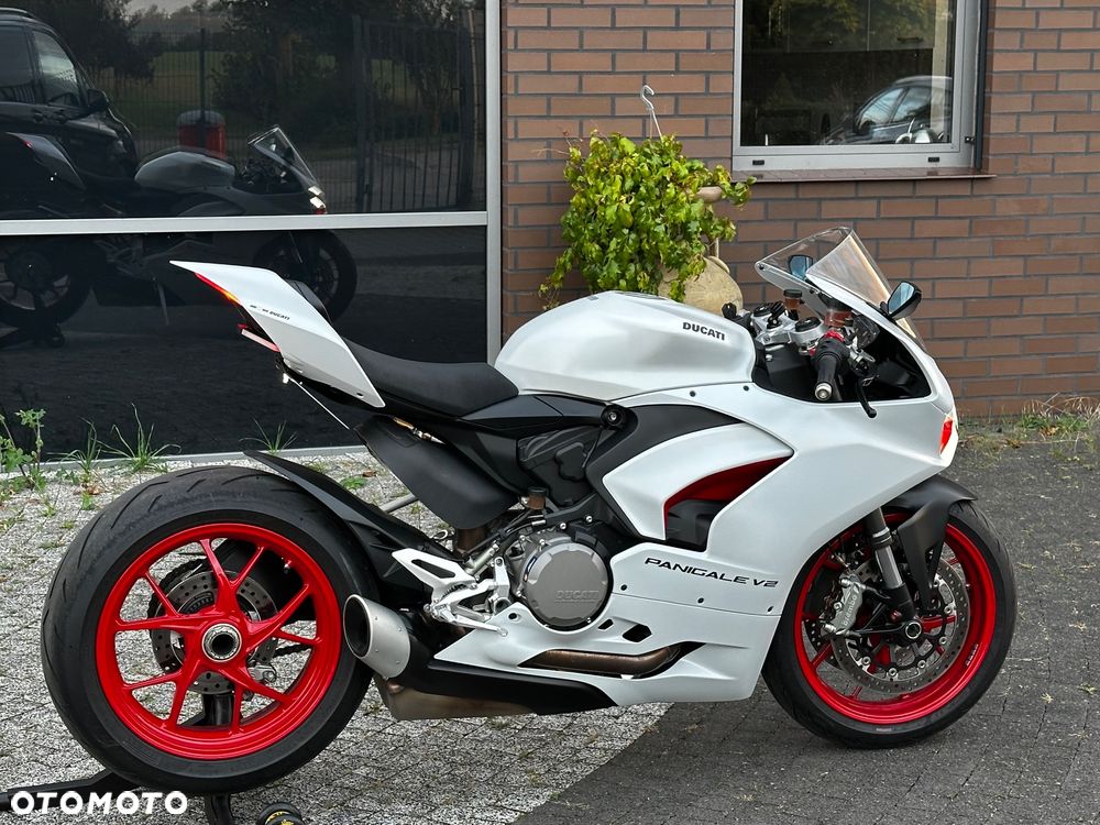 Ducati Panigale V2 - 7