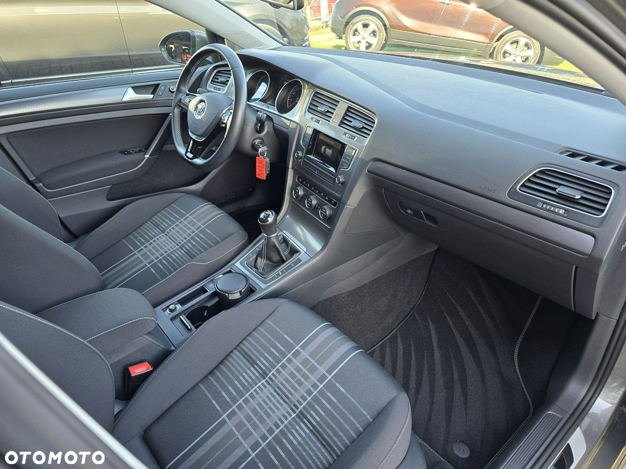 Volkswagen Golf 1.2 TSI BlueMotion Technology Lounge - 11