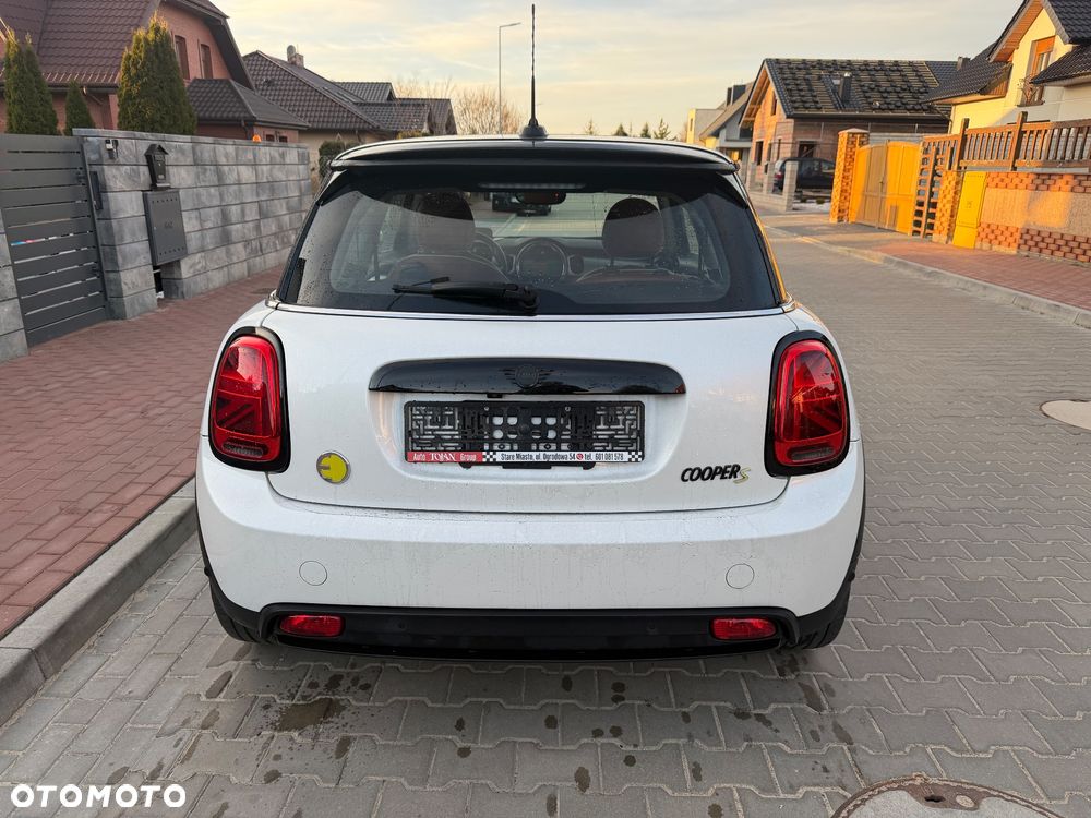 MINI Cooper SE Essential Trim - 6