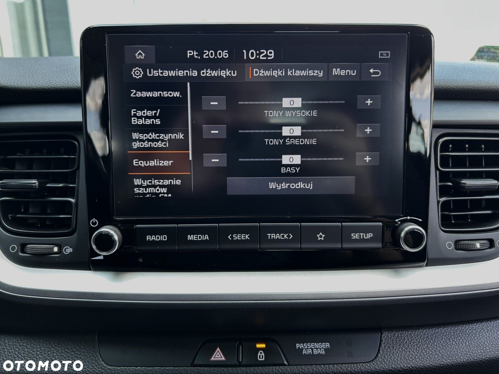 Kia Stonic - 28