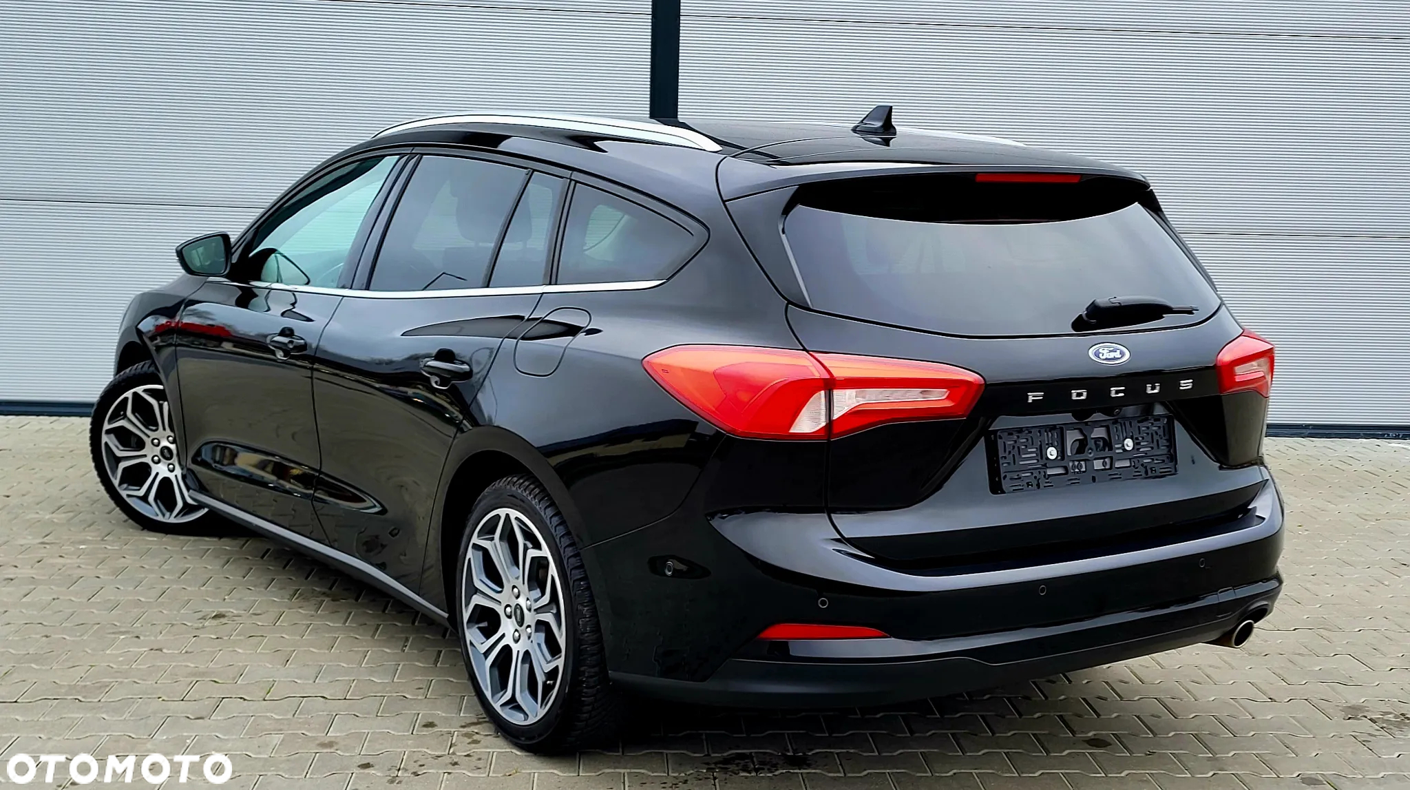 Ford Focus 1.0 EcoBoost Titanium Business - 16