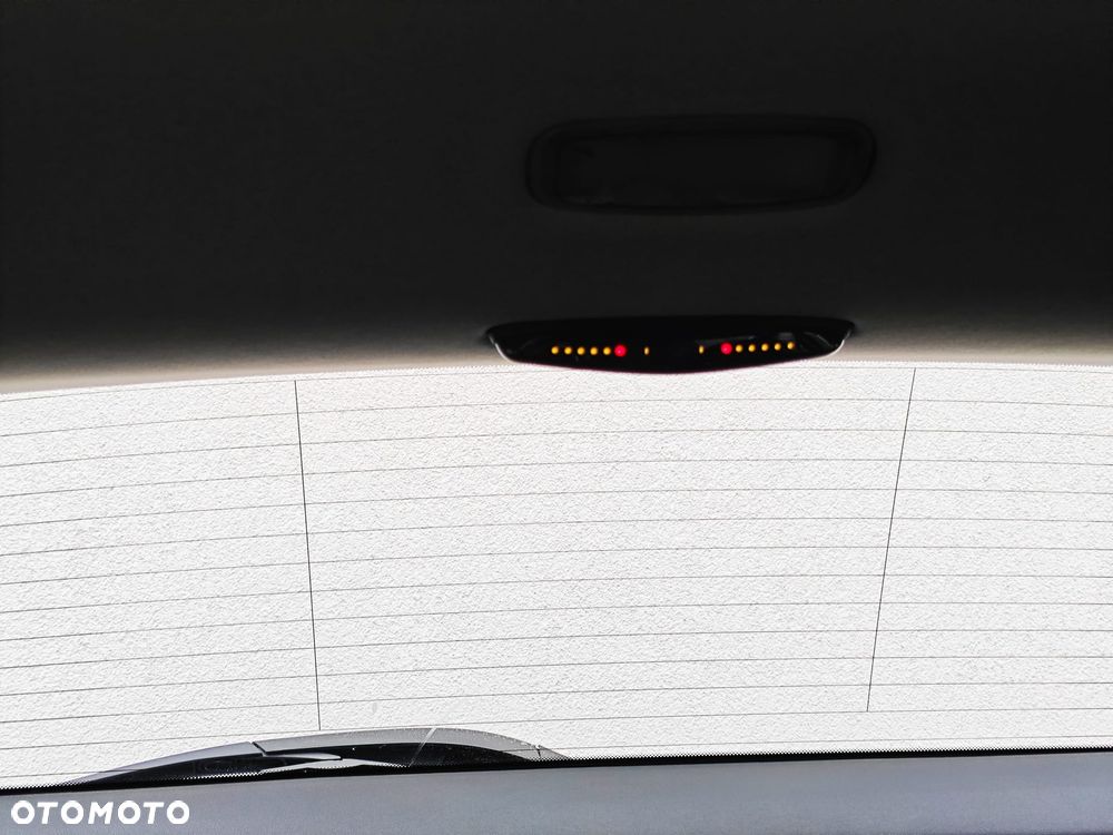 Mercedes-Benz Klasa B 200 CDI Special Edition - 39