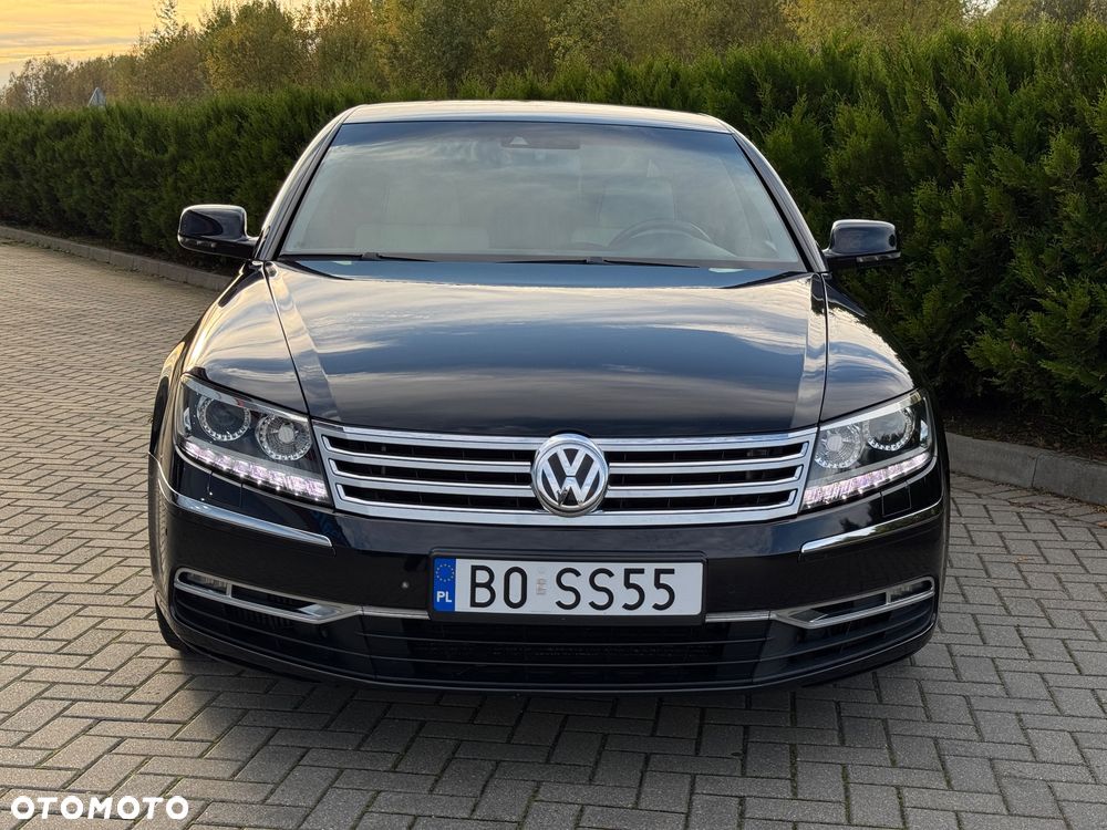 Volkswagen Phaeton 2012 photo 3
