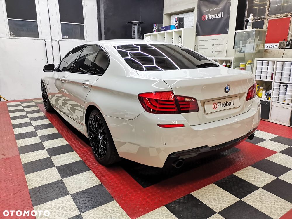 BMW Seria 5 535i xDrive - 7