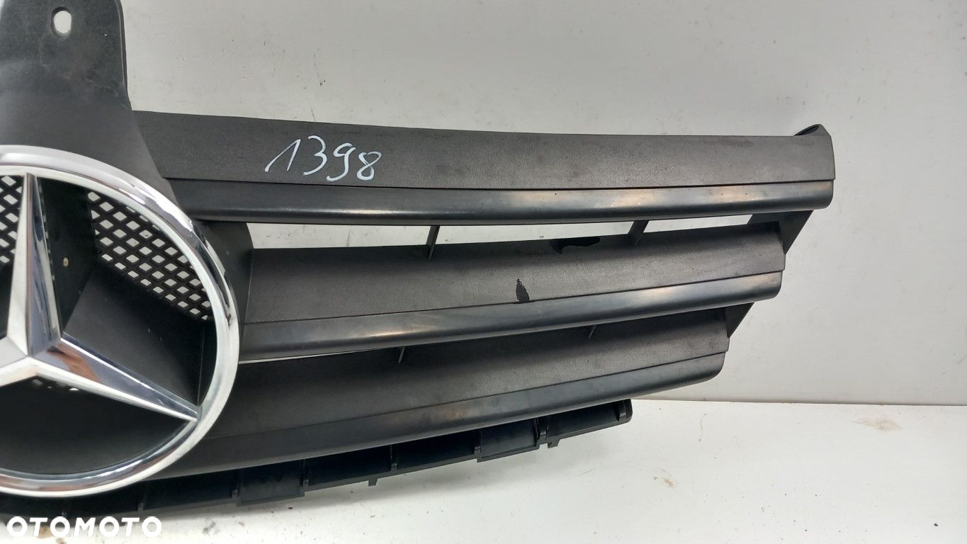 MERCEDES A KLASA W169 LIFT ATRAPA GRILL - 2