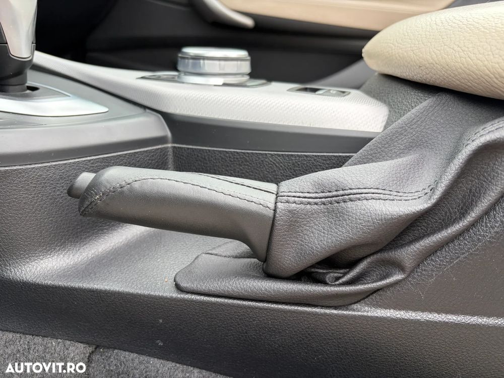 BMW Seria 2 220i AT M Sport - 23
